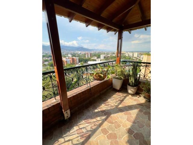 Apartamentos, Venta en Las Quintas de Don Simón