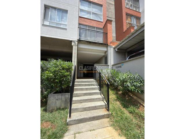 Apartamentos, Alquiler en Ciudad Melendez