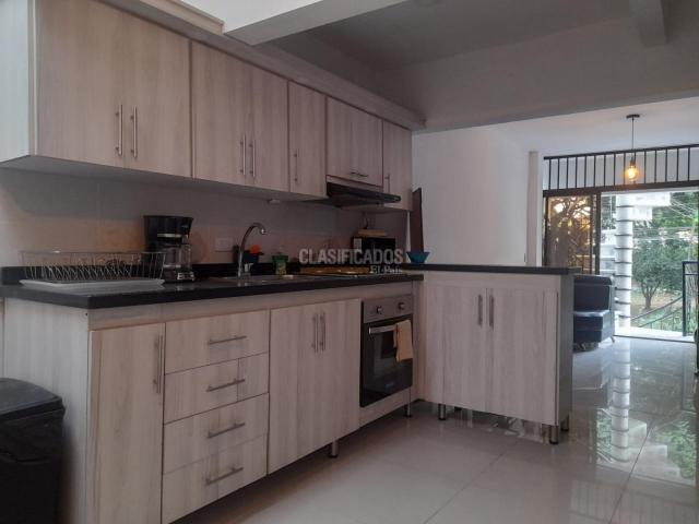 Casas, Venta en Ciudad 2.000