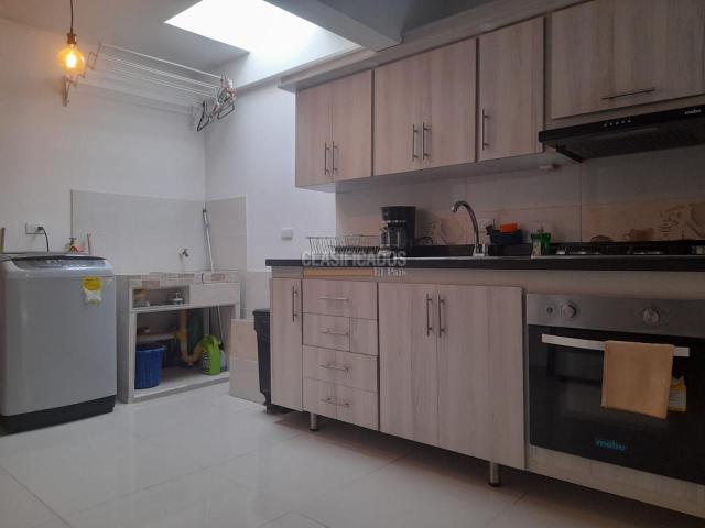 Casas, Venta en Ciudad 2.000