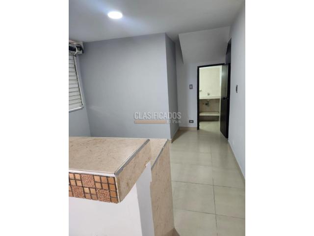 Locales y Bodegas, Alquiler en La Base