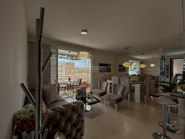 Apartamentos, Venta en Valle del Lili