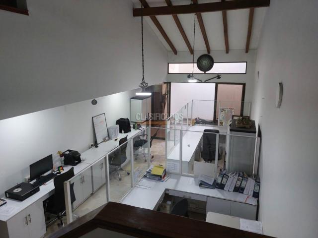 Casas, Venta en La Flora