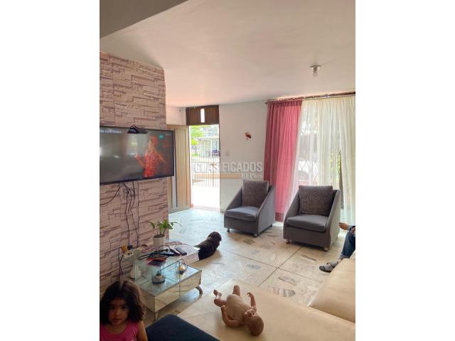 Casas, Venta en Champagñat