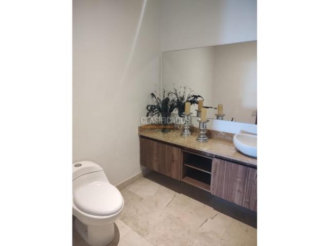 Apartamentos, Venta en Santa Mónica Norte