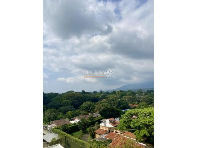 Apartamentos, Venta en Pance