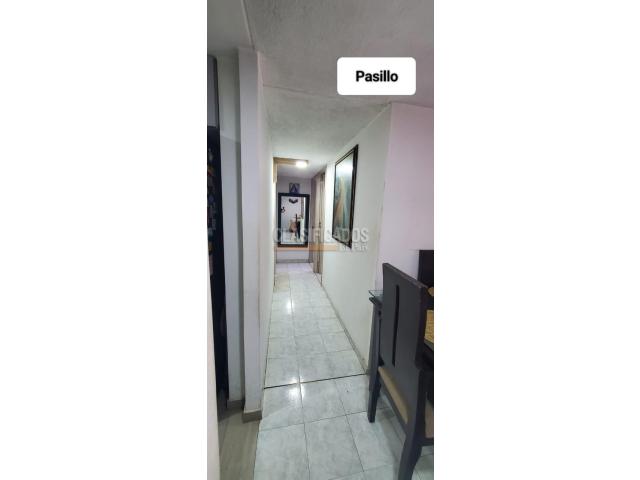 Apartamentos, Venta en Cañaverales