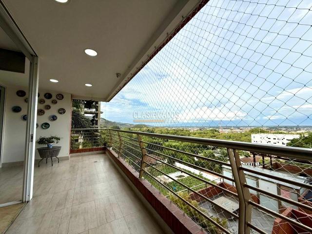 Apartamentos, Venta en Altos Menga