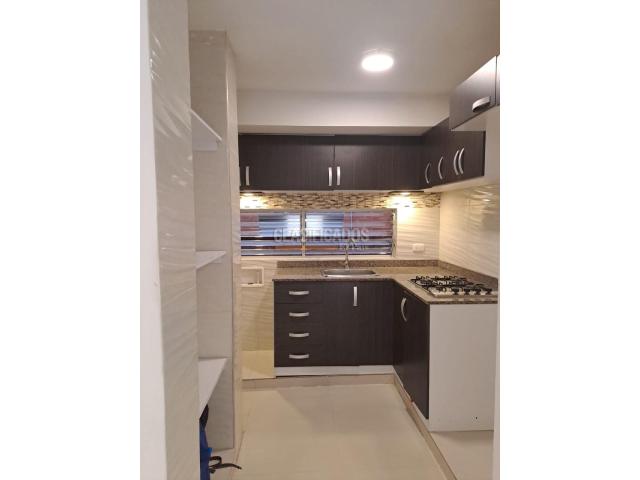 Apartamentos, Venta en Altos Menga