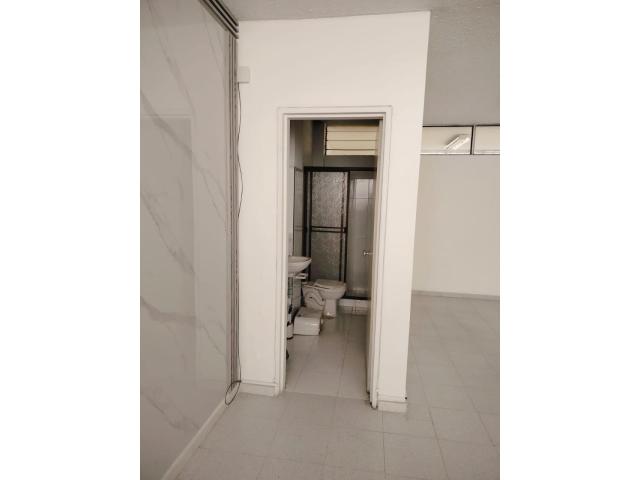 Oficinas y Consultorios, Alquiler en Ed. El Nogal