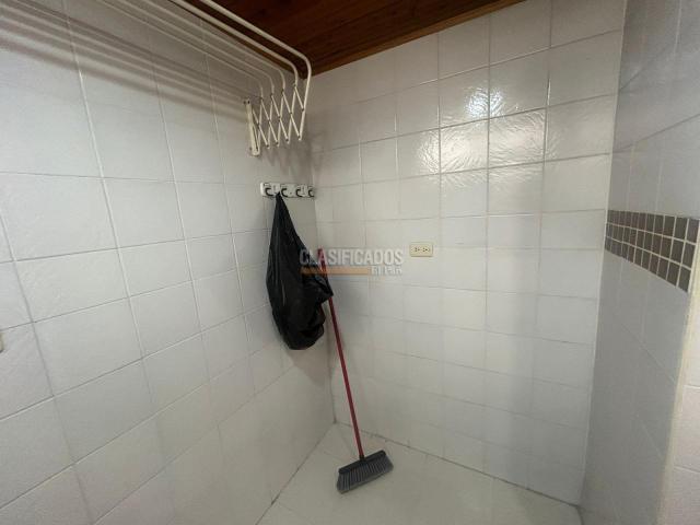 Apartamentos, Alquiler en Brisas del Limonar