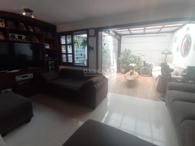 Casas, Venta en Gran Limonar