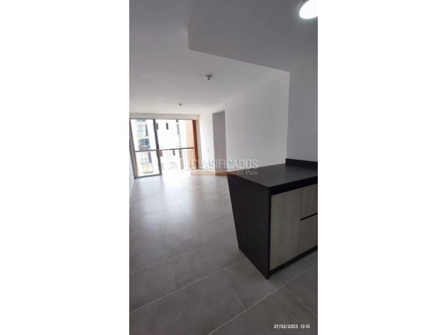Apartamentos, Alquiler en Ciudad Melendez