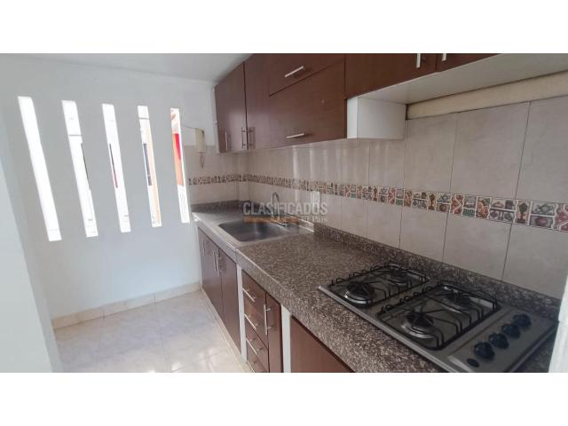 Apartamentos, Venta en Cañaverales