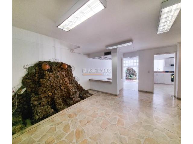 Casas, Venta en Ciudad Jardín