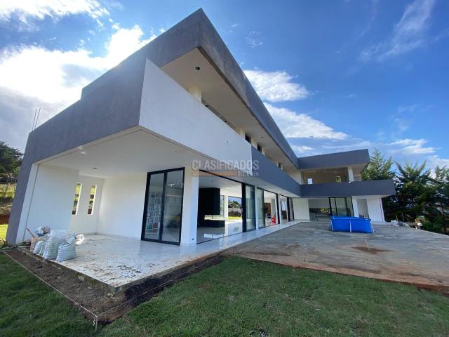 Casas, Venta en La Elvira