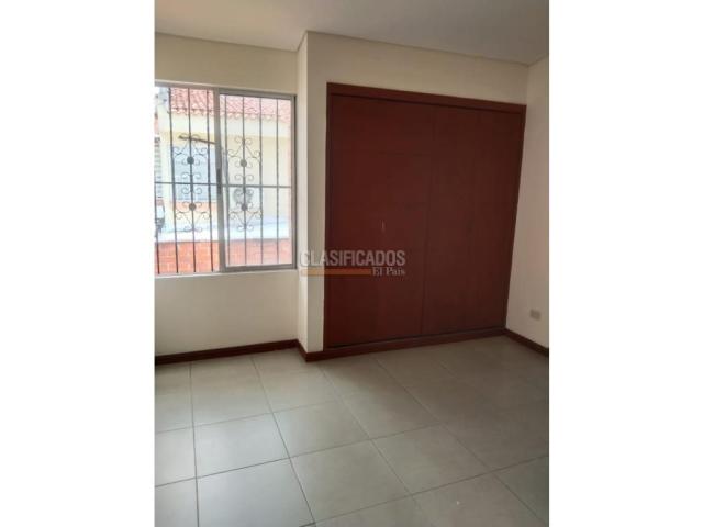 Casas, Venta en La Hacienda