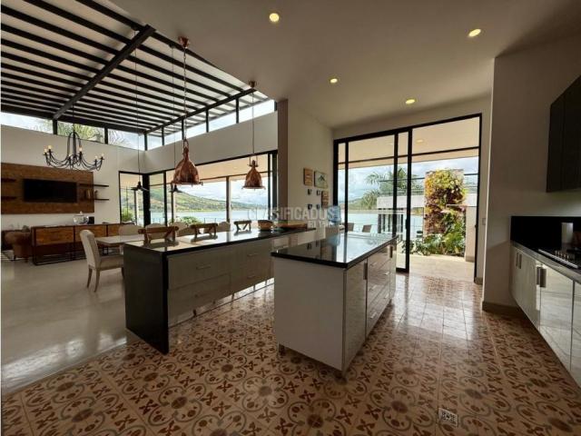 Fincas y Casas Campestres, Venta en Calima (Darién)