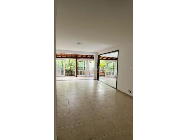 Casas, Venta en Ciudad Jardín