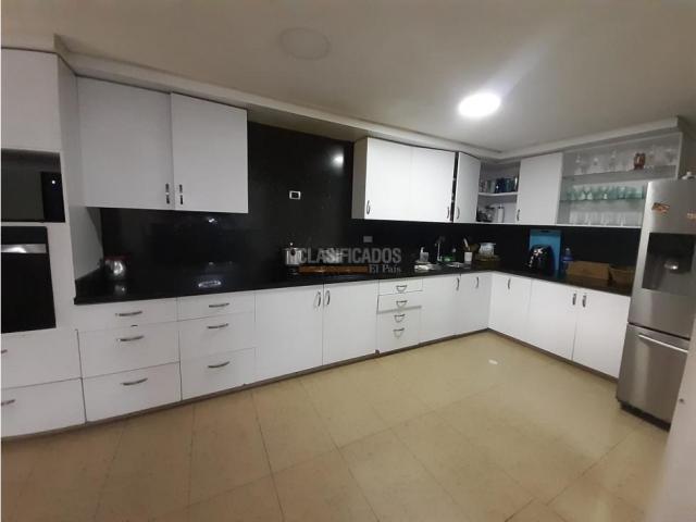 Casas, Venta en La Hacienda