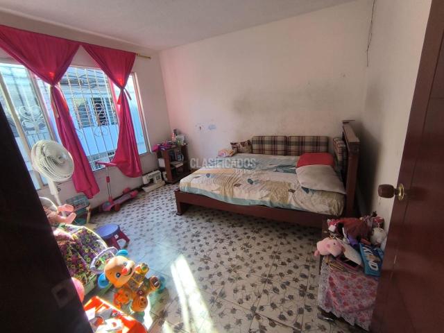 Casas, Venta en Laureano Gómez