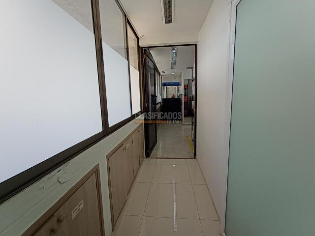 Oficinas y Consultorios, Venta en Capri