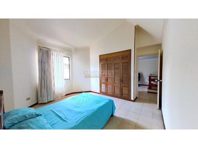 Casas, Venta en El Refugio