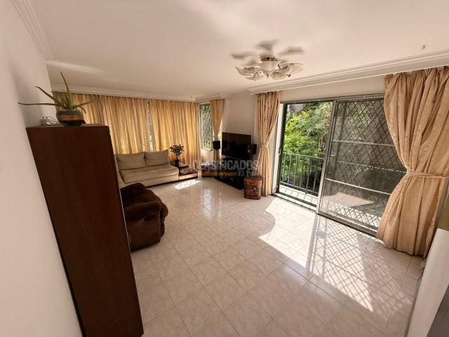 Apartamentos, Venta en Las Quintas de Don Simón