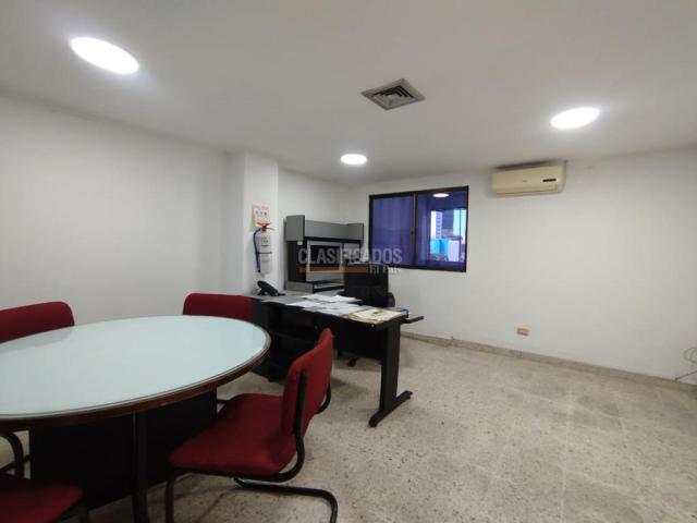 Oficinas y Consultorios, Alquiler en San Vicente