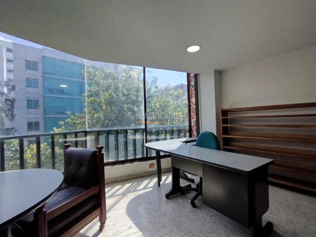 Oficinas y Consultorios, Alquiler en San Vicente