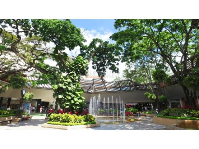 Locales y Bodegas, Alquiler en Centro Ccial. Unicentro