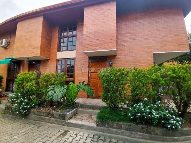 Casas, Alquiler en Pance