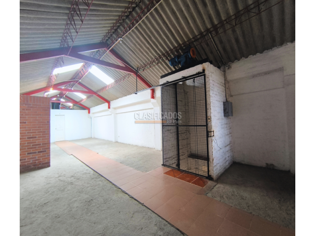 Locales y Bodegas, Venta en Cristóbal Colón