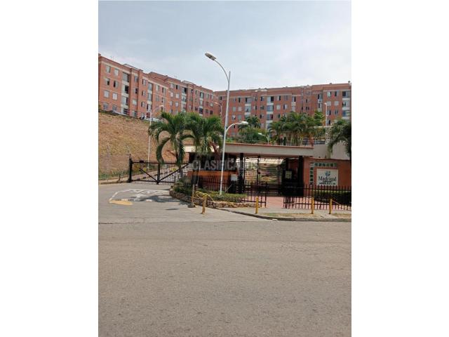 Apartamentos, Alquiler en Meléndez