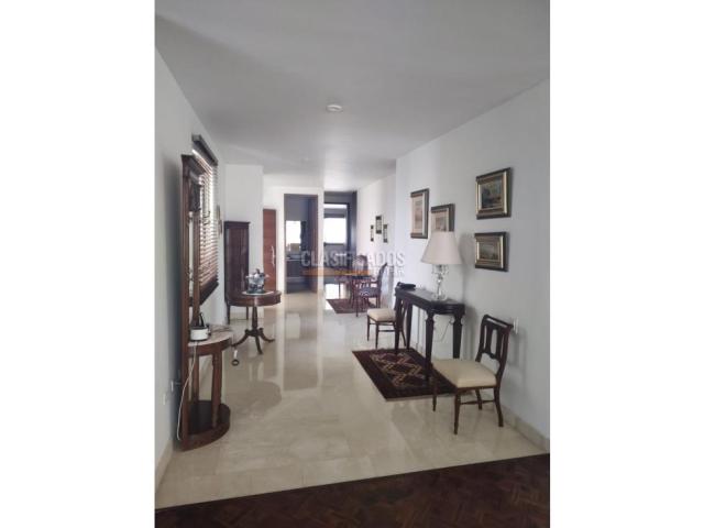 Apartamentos, Venta en Santa Mónica Norte