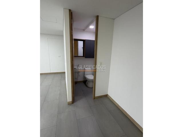 Oficinas y Consultorios, Alquiler en Pereira