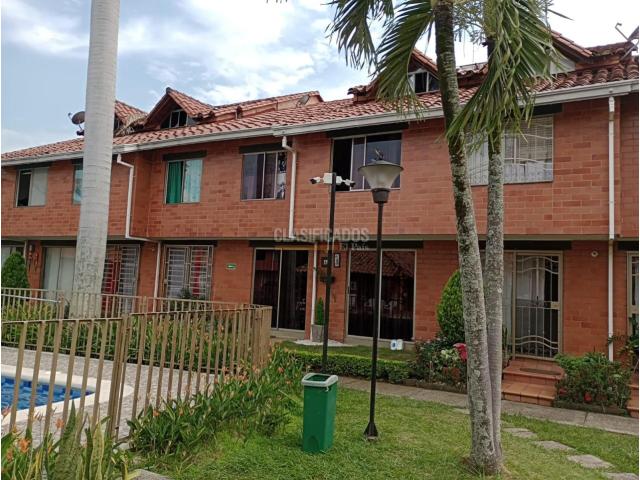 Casas, Venta en Prados del Limonar