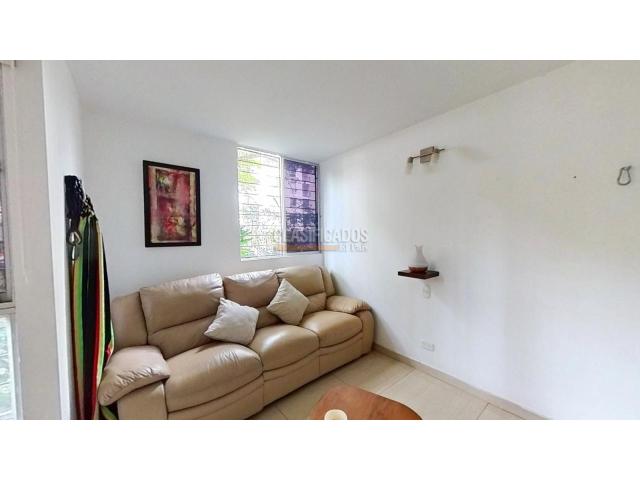 Apartamentos, Venta en Yumbo