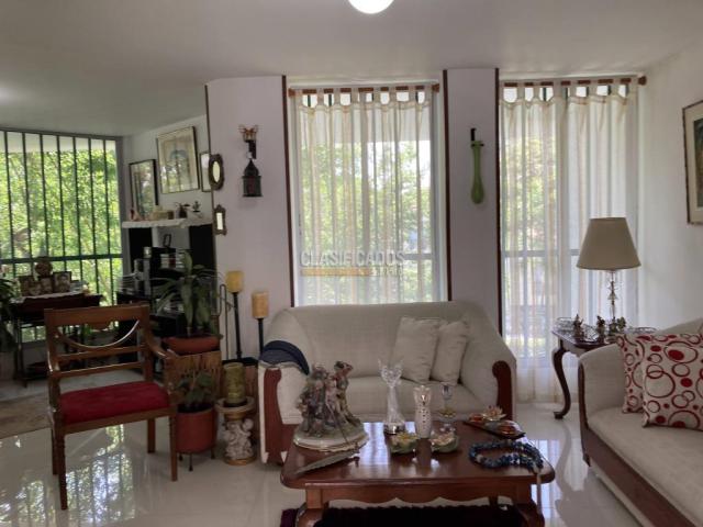 Apartamentos, Venta en Las Quintas de Don Simón