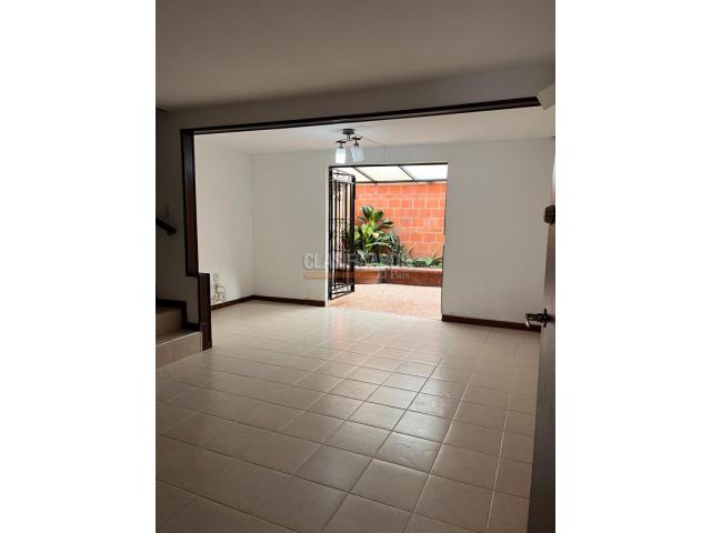 Casas, Venta en Valle del Lili