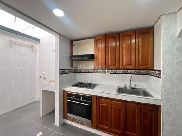 Casas, Alquiler en La Calera