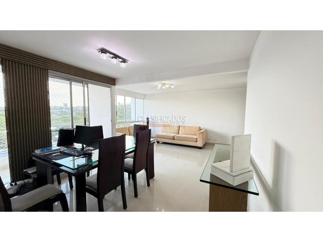 Apartamentos, Venta en Ciudad Jardín