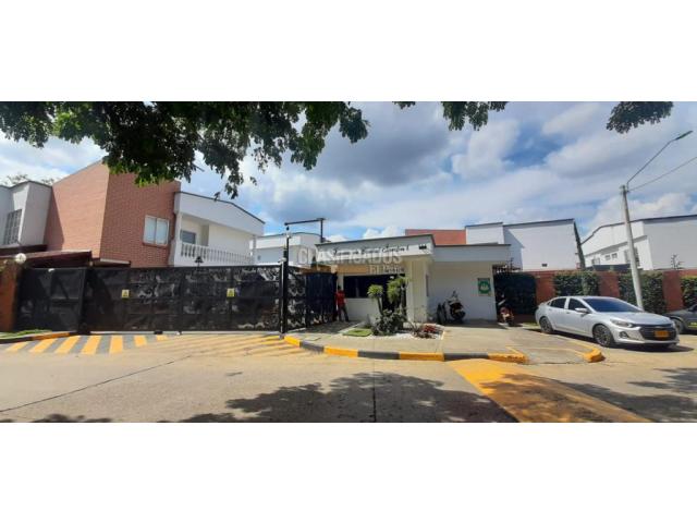 Casas, Alquiler en Ciudad Jardín