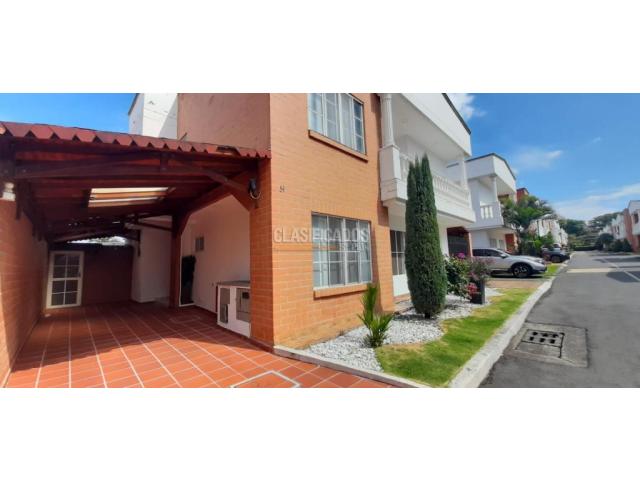 Casas, Alquiler en Ciudad Jardín