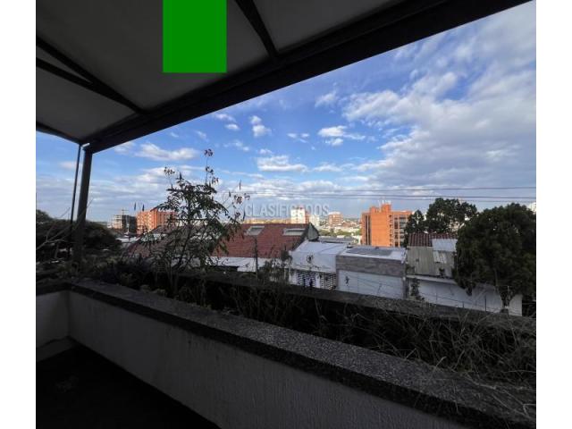 Apartamentos, Venta en Santa Mónica Residencial