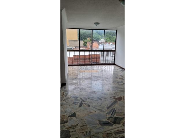 Apartamentos, Venta en Granada