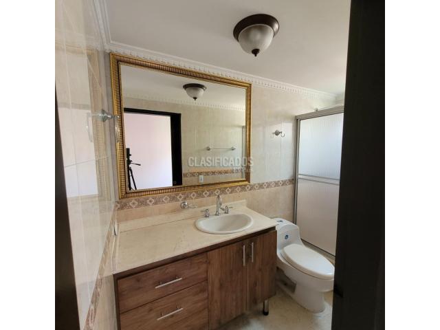 Casas, Venta en La Hacienda