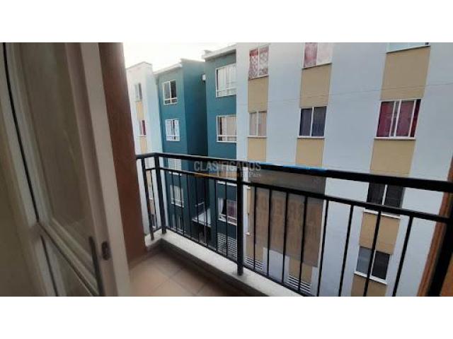 Apartamentos, Alquiler en Poblado Campestre