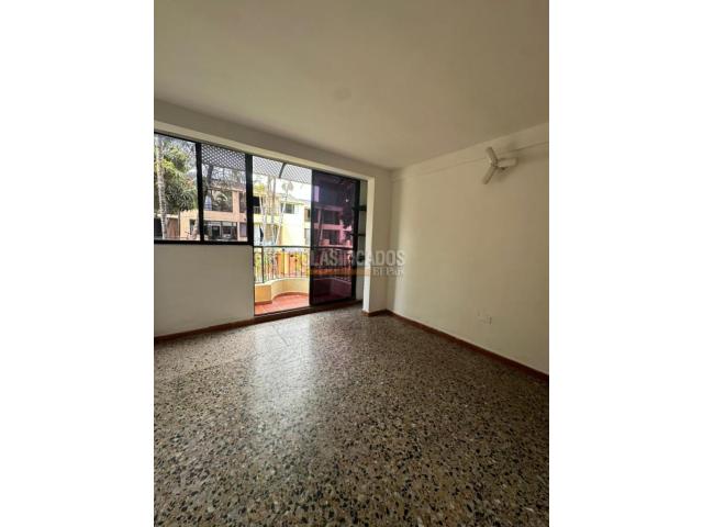 Casas, Venta en Primero de Mayo