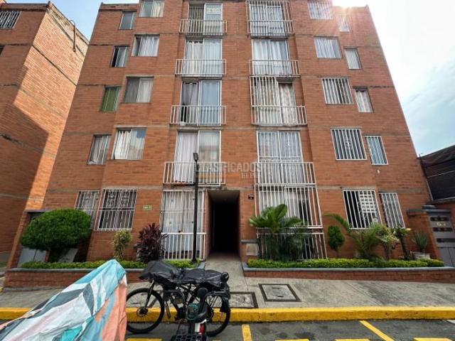Apartamentos, Venta en Flora Industrial